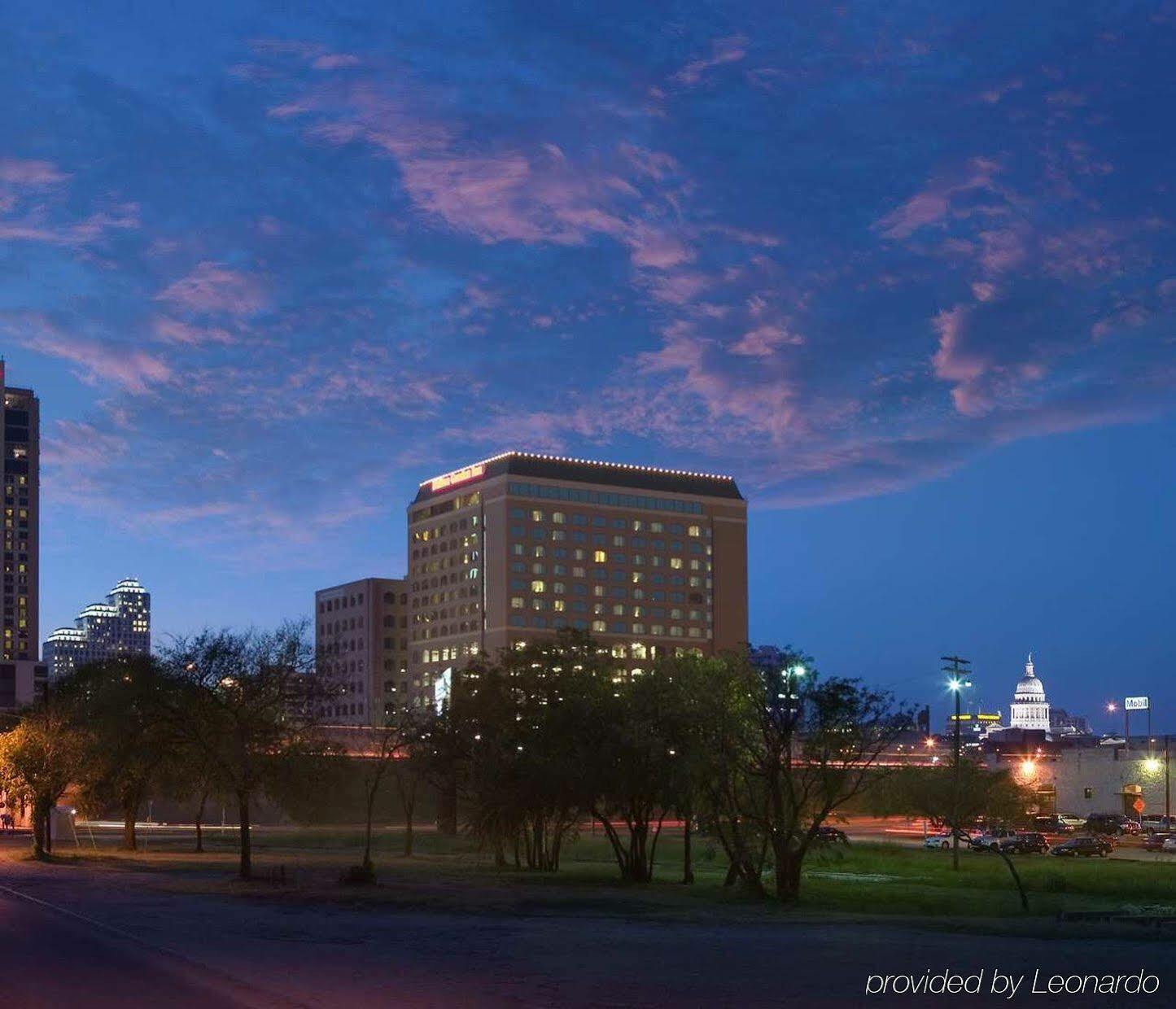 Hilton Garden Inn Austin Downtown-Convention Center Exterior photo